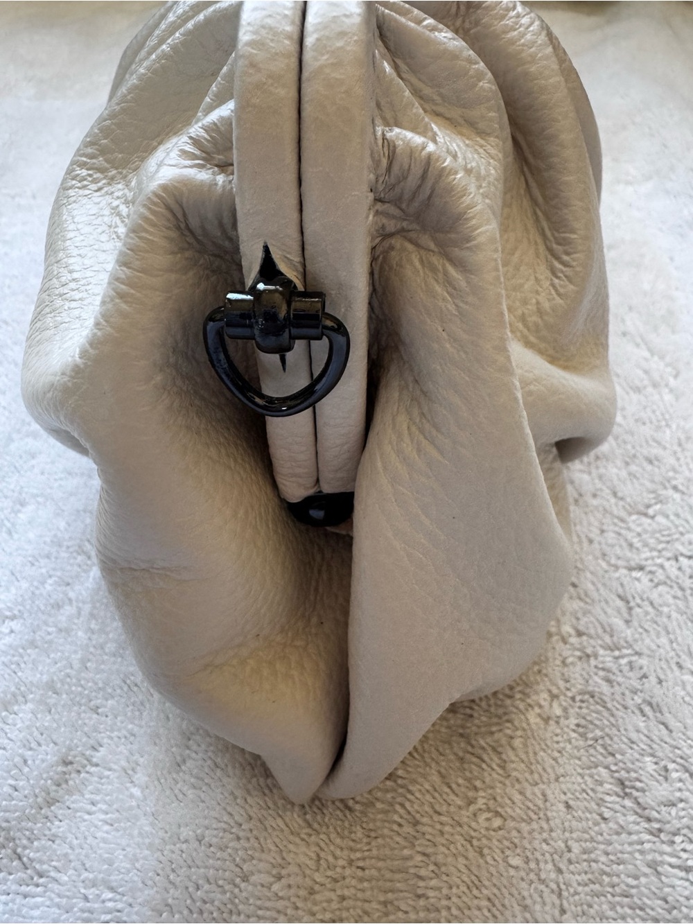 White Ruched Frame Clutch - Picture 5 of 9